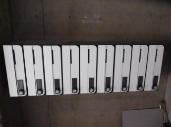 ダイヤル式の集合ポストです☆