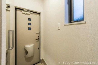 明るい玄関です