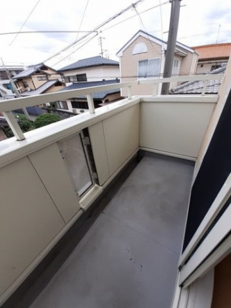 陽当たり良好なバルコニーです