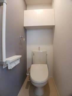 ゆったりとした空間のトイレです