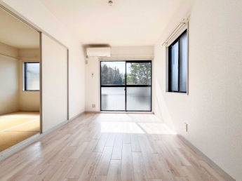 【居間・リビング】