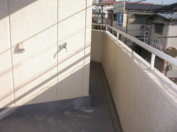 【バルコニー】