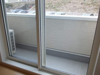 お洗濯にも便利なバルコニー付き