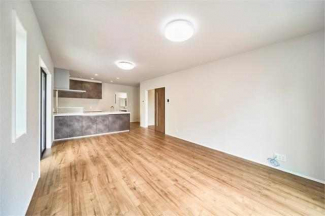 回遊できる動線が暮らしを軽やかに。１９帖の広々ＬＤＫで、ぬく