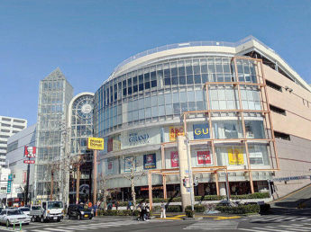 フジグラン松山まで664m