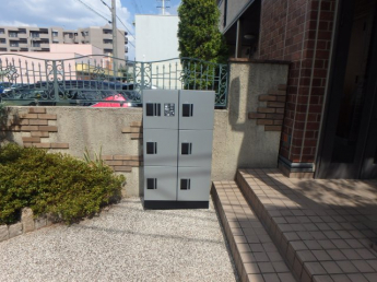 宅配ボックスです