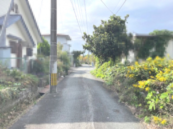 【前面道路含む現地写真】