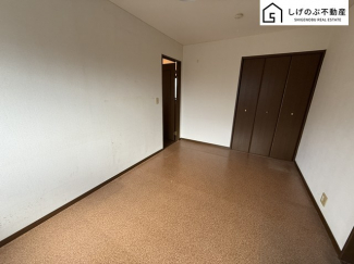 採光を確保した明るい室内は、風通しも良く、大変居心地の良い空間となっております。