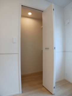 たっぷりとした収納スペースです