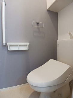 ゆったりとした空間のトイレです