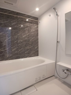 ゆったり過ごせるお風呂です