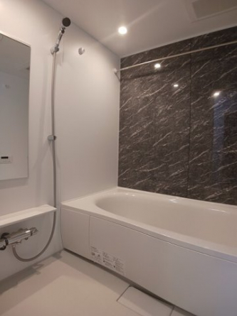 日々の疲れを癒すお風呂付です