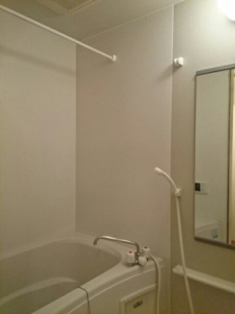 落ち着いた空間のお風呂です