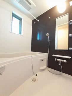 落ち着いた空間のお風呂です