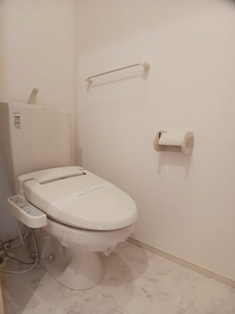 シンプルで使いやすいトイレです