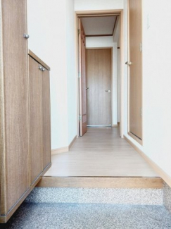 シンプルで使いやすい玄関です