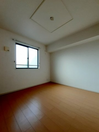 中はこのようになっています