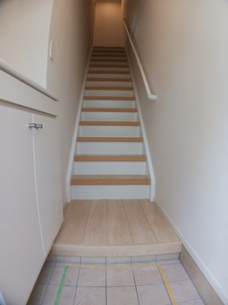 収納もある玄関です