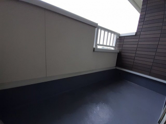 外からの目が気にならないバルコニーで洗濯物が干せます