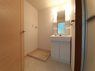 コンパクトで使いやすい洗面所