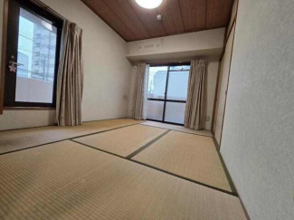 和室６　２面開口　押し入れあります