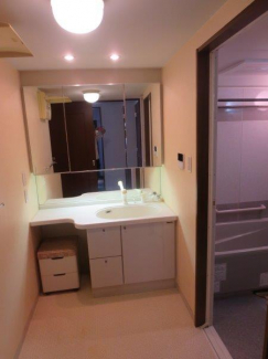 松山市歩行町１丁目の中古マンションの画像