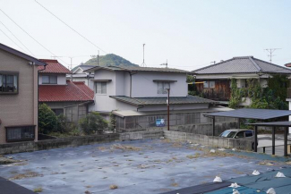 北西からの遠景