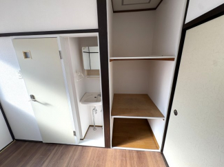 ２階和室　大きなクローゼット付き　明るくきれいなお部屋♪