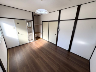 ２階和室　大きなクローゼット付き