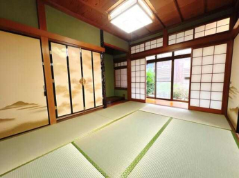 彦根市栄町２丁目の一戸建ての画像