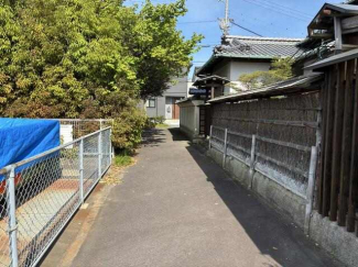 ２号地と３号地の間の道です。