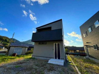 伊予郡砥部町岩谷口の中古一戸建ての画像