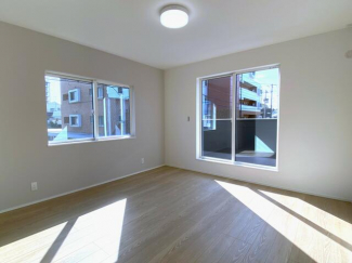 松山市小栗２丁目の新築一戸建ての画像