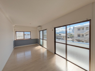 【居間・リビング】