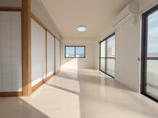 【居間・リビング】