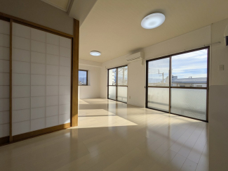 【居間・リビング】