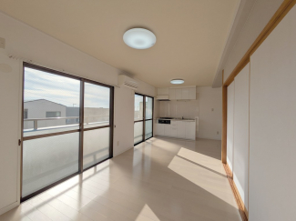 【居間・リビング】