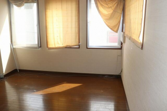 松山市中一万町の店付住宅の画像