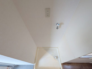 洗濯機置き場は室内にあります。