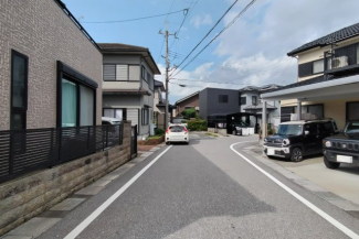 【前面道路含む現地写真】