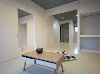 【居間・リビング】