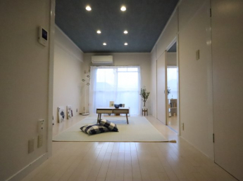 【居間・リビング】