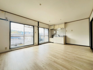 【居間・リビング】