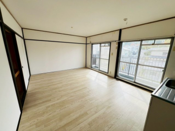 【居間・リビング】