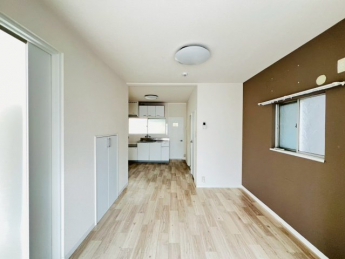 【居間・リビング】