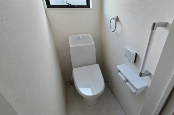 ２階にもトイレ有ります