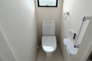 ２階にもトイレ有ります