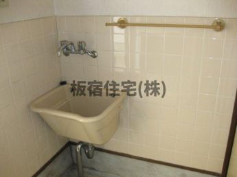 山善ハイツ1階倉庫の画像