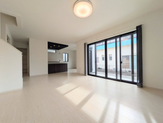 【居間・リビング】