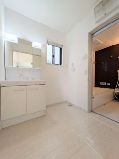 【独立洗面台】